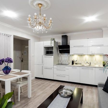 Luxe Living Boutique Pilsudskiego 11 Apartamento Cracóvia Exterior foto