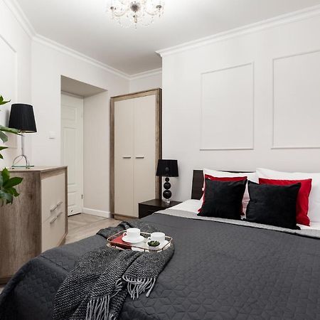 Luxe Living Boutique Pilsudskiego 11 Apartamento Cracóvia Exterior foto